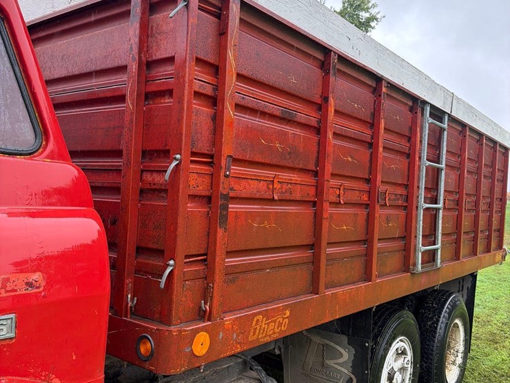 1970-gmc-5500-image-13