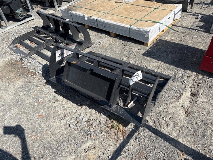 #85-•-mini-skid-steer-land-leveler-image-3