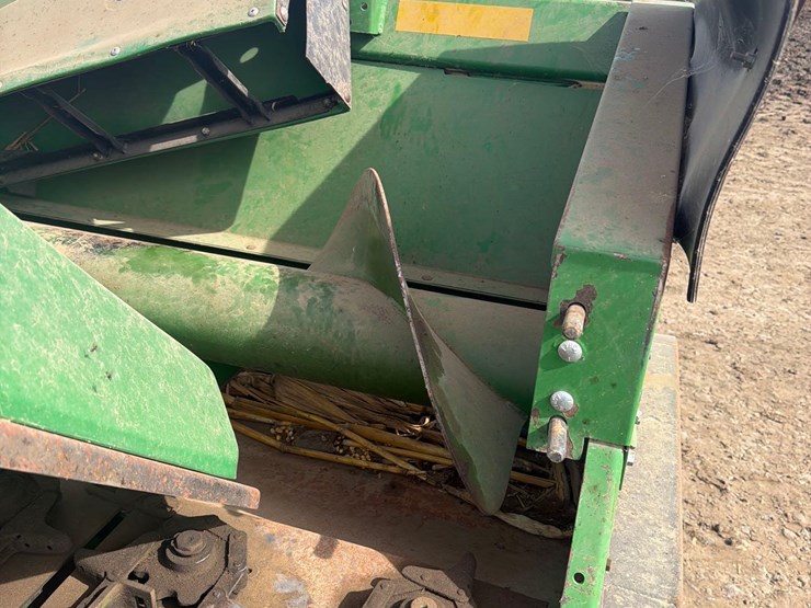 clark-12row20-corn-head-image-8