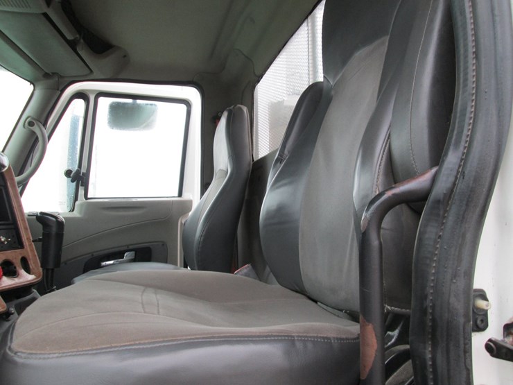 2011-international-prostar-image-30