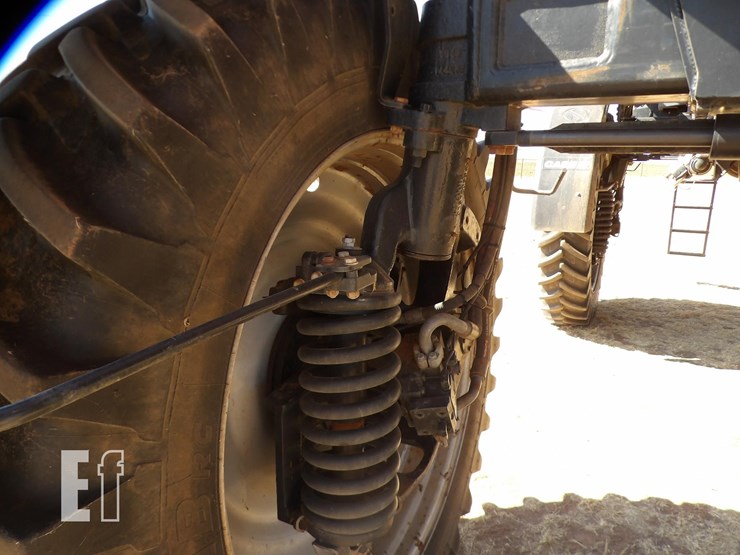 2017-case-ih-patriot-3340-image-16