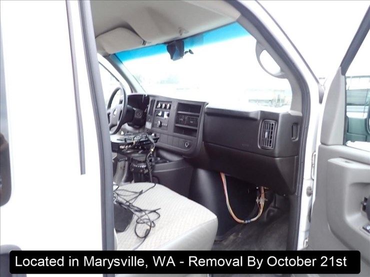 2009-chevrolet-express-2500-image-12