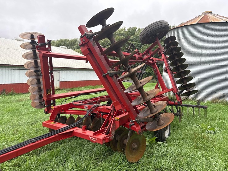 case-ih-3900-image-1
