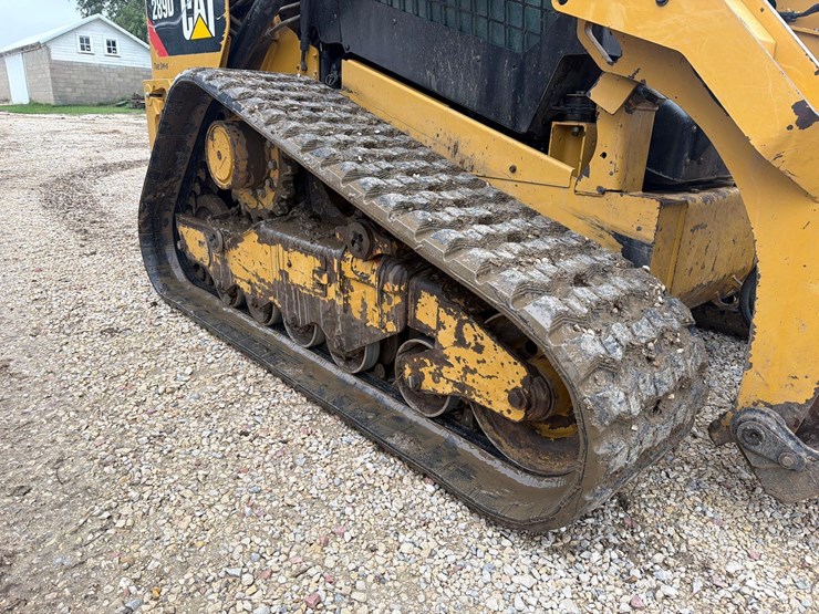 2015-caterpillar-289d-image-17