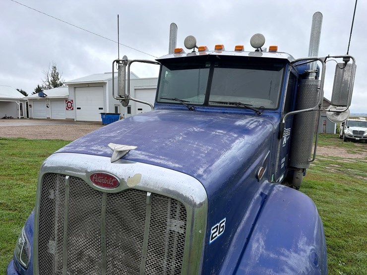 2007-peterbilt-386-image-39