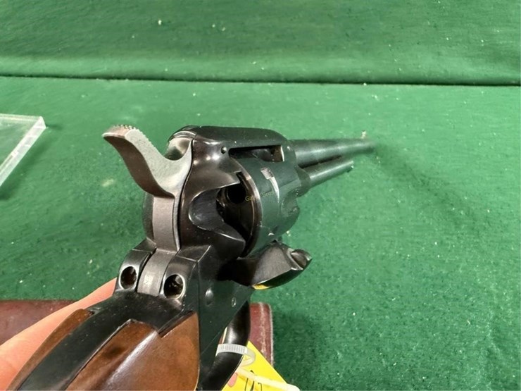 colt-buntline-scout-22cal-revolver-image-10