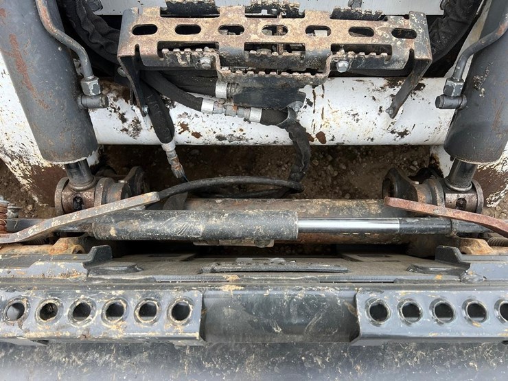 bobcat-t770-image-12