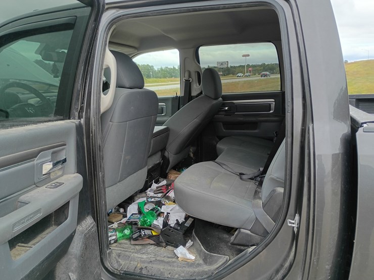 2016-dodge-2500-image-67