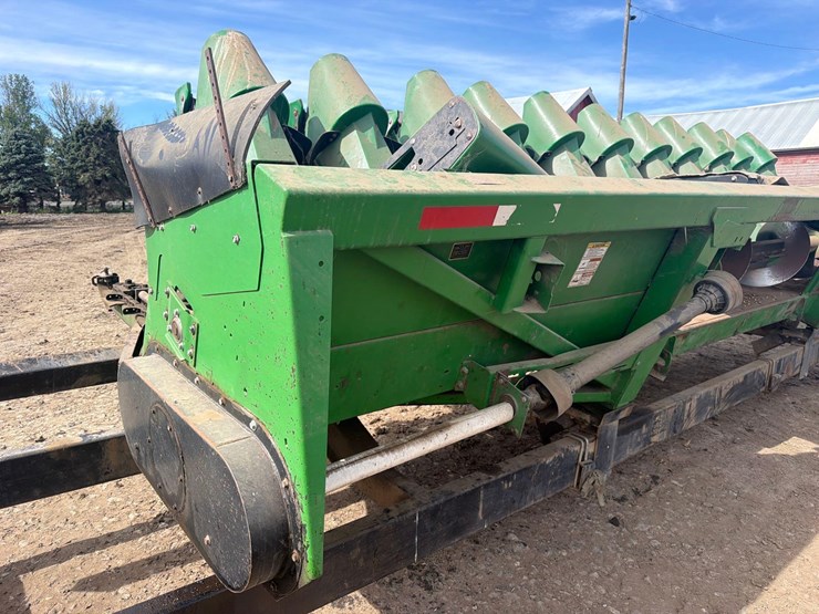 clark-12row20-corn-head-image-26