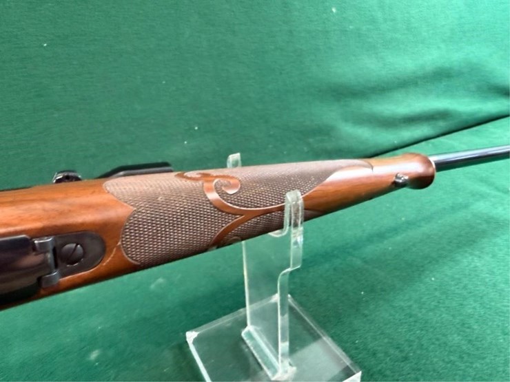 winchester-mdl.70-xtr-featherweight-30-06-rifle-image-12