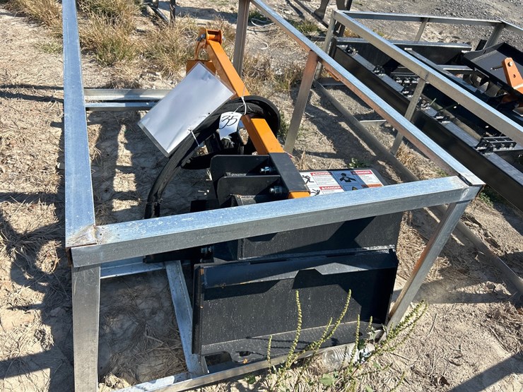 #35-•-mini-skid-steer-trencher-image-2