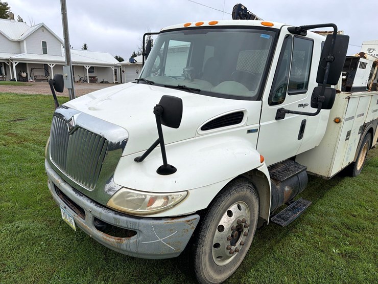 2009-international-durastar-4300-image-76