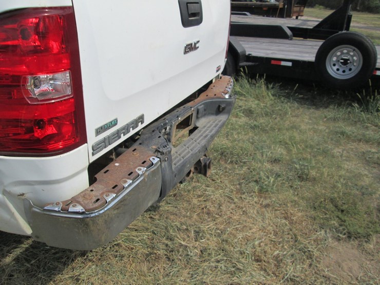 2011-chevrolet-2500hd-image-7