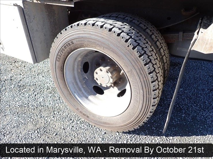 2014-ford-f550-image-34