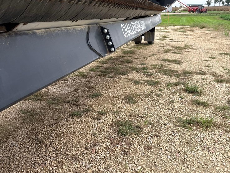 harvest-international-challenger-3840-35ft-header-cart-image-9