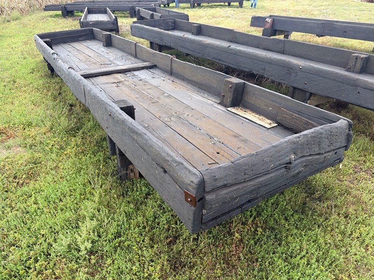 doon-saw-mill-4ft-x-20ft-wood-feed-bunk-image-3