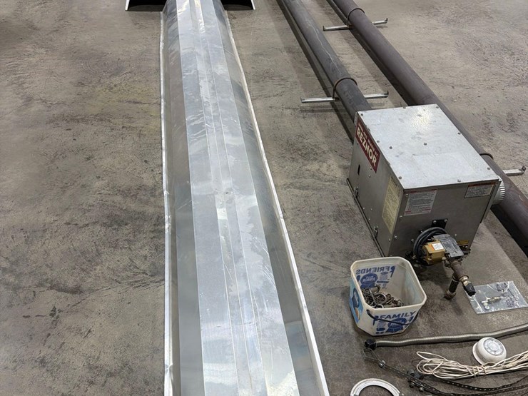 reznor=-100,000-btu-l.p.-30ft-radiant-tube-heat-image-6