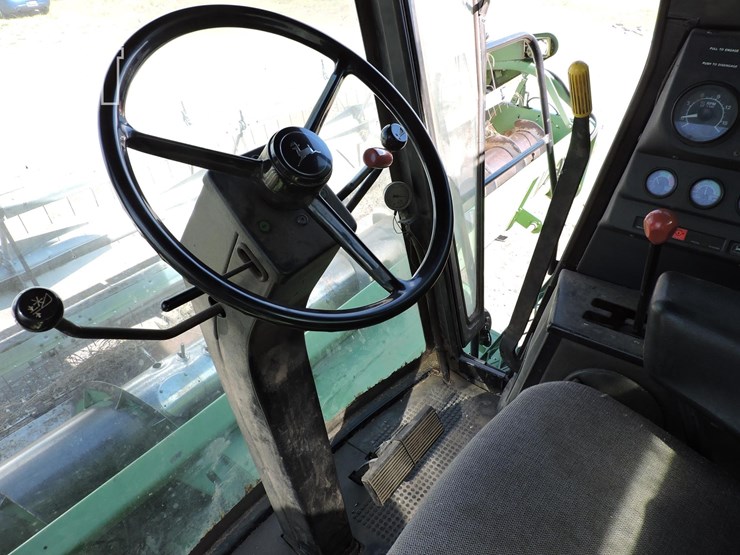1983-john-deere-6620-image-8