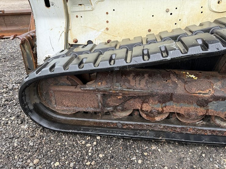 2018-bobcat-t740-image-18