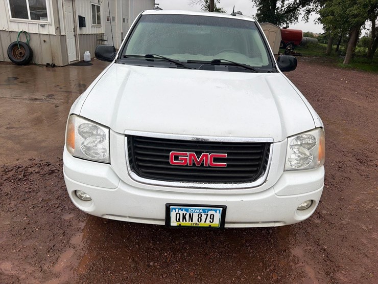 2005-gmc-envoy-image-2