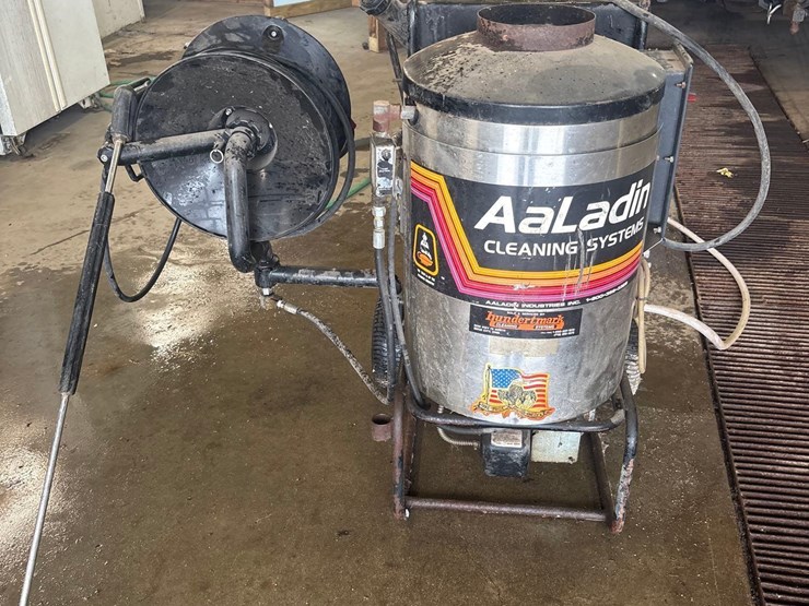 aaladin-hot-pressure-washer,-image-1