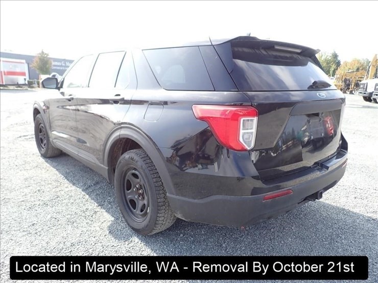 2021-ford-explorer-image-10