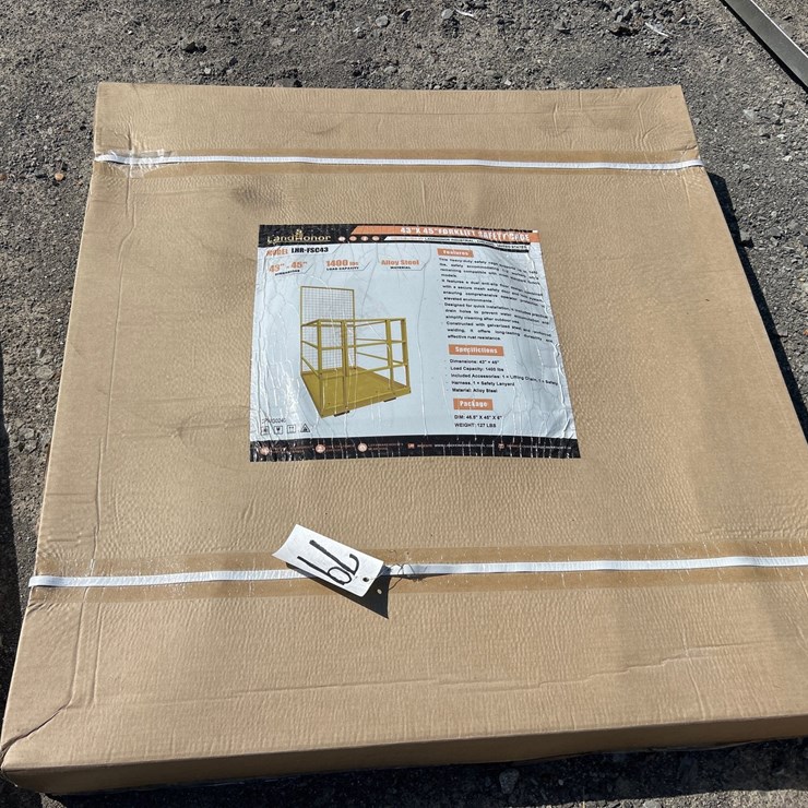 #79 • FORKLIFT MAN BASKET