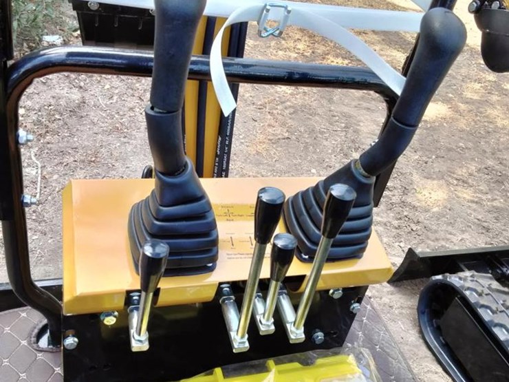 #27-•-cfg-mini-excavator---h13r-image-7