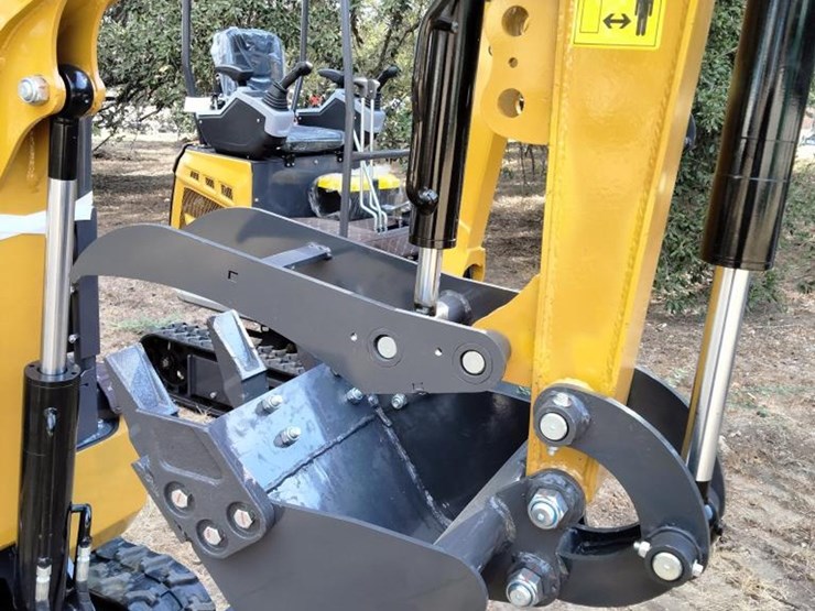 #15-•-cfg-mini-excavator---qk18r-image-5