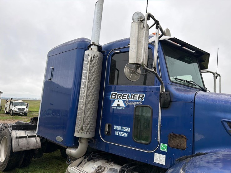2007-peterbilt-386-image-46