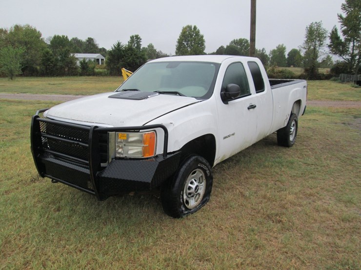 2013-gmc-2500hd-image-1