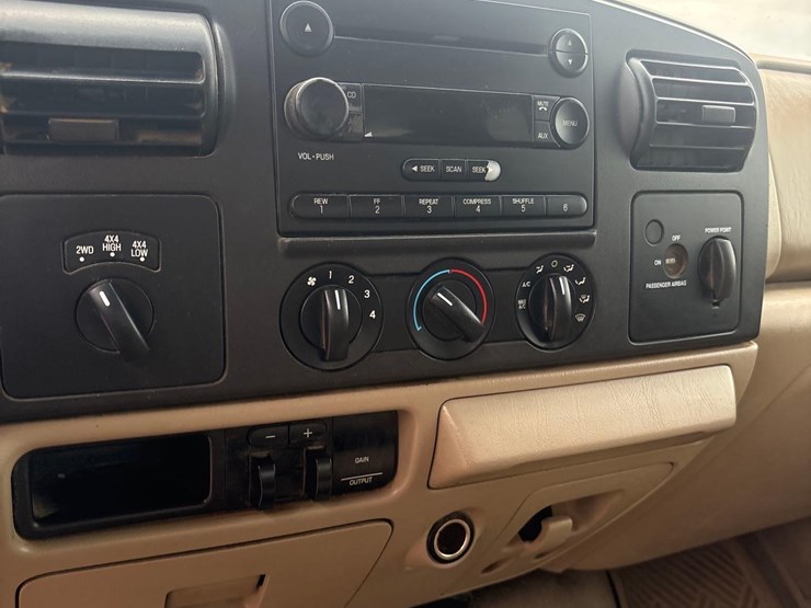 2005-ford-f250-xlt-image-48