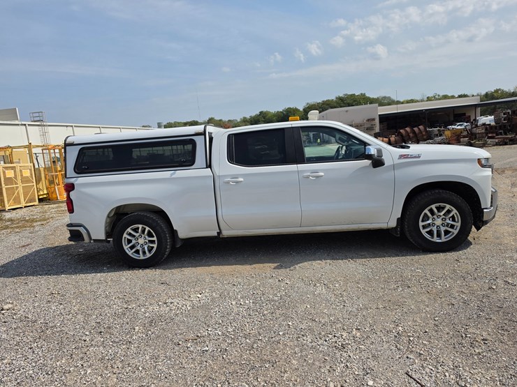 #25311-•-2019-chevrolet-silverado-pickup-truck-image-19