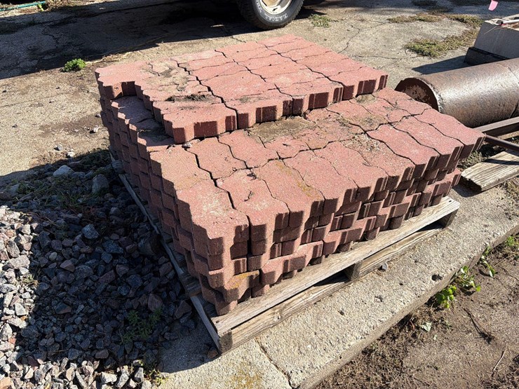 pallet-of-landscape--block-image-1