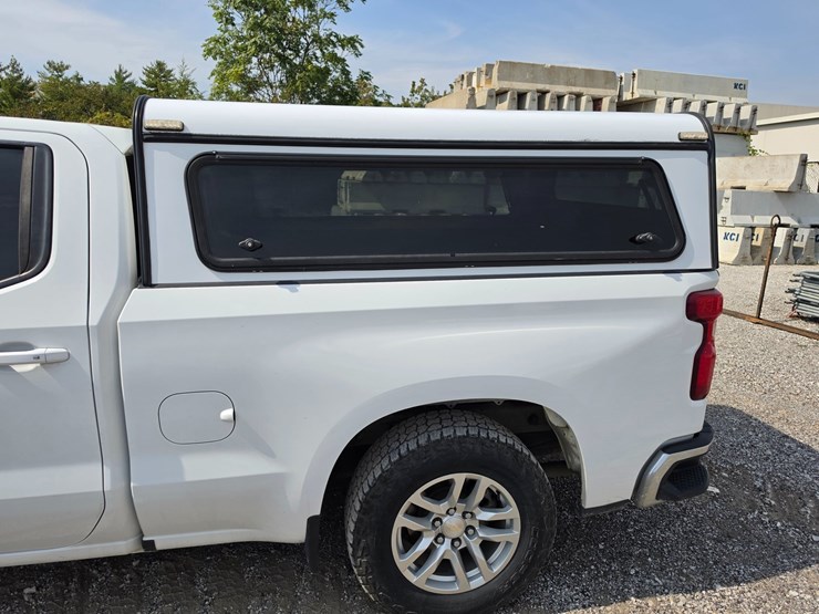#25311-•-2019-chevrolet-silverado-pickup-truck-image-61