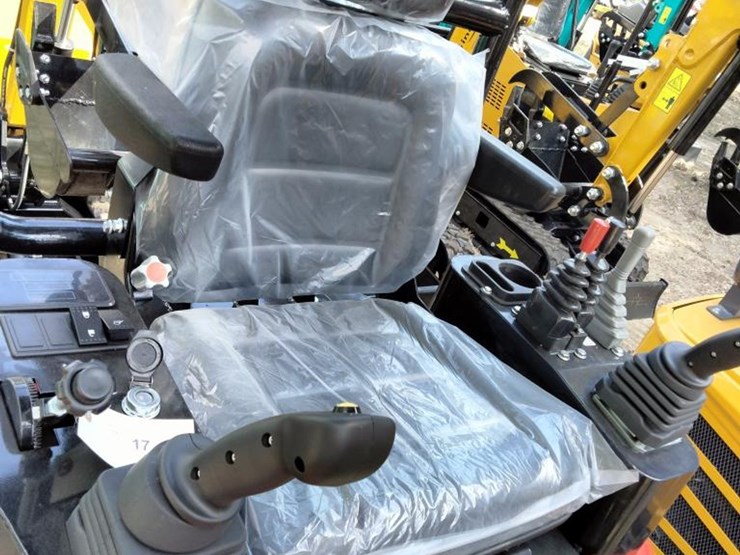 #17-•-yanmar-diesel-mini-excavator---ynt18-image-6