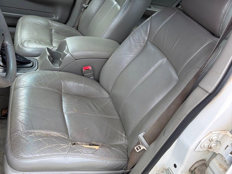 2004-chevrolet-impala-ls-car-image-25