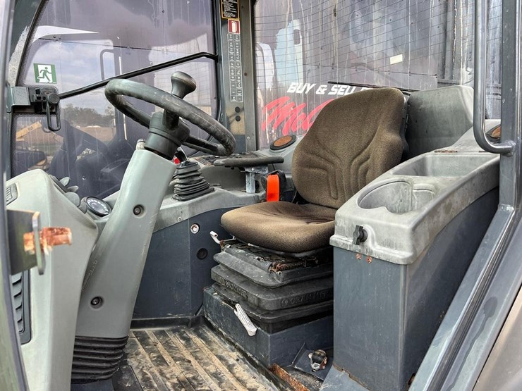 deere-204l-image-18