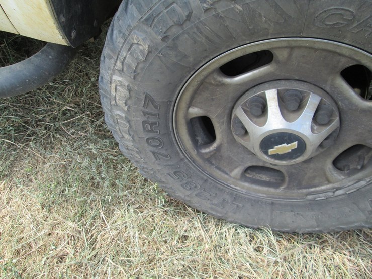 2011-chevrolet-2500hd-image-18