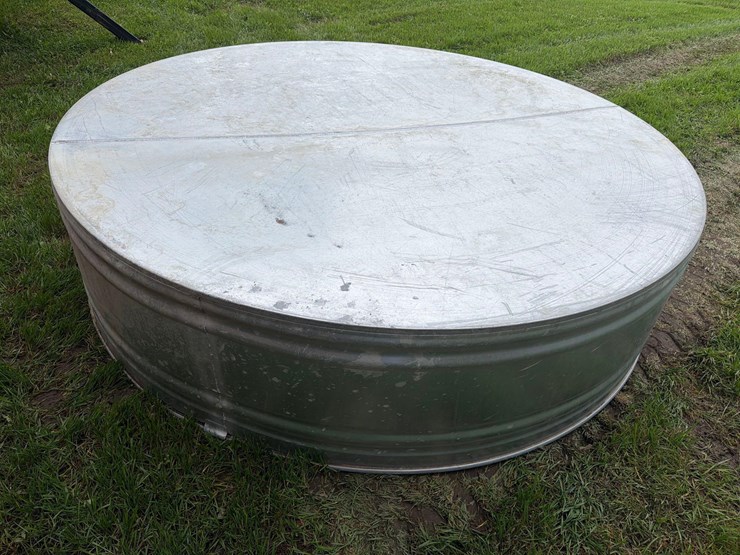hastings-92”-round-tank-image-6