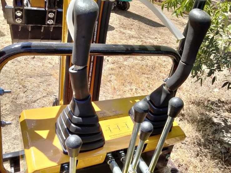 #13-•-cfg-mini-excavator---h13r-image-5