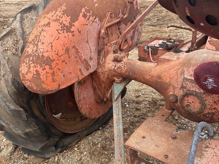 allis-wc-tractor-image-13