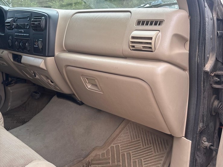 2005-ford-f250-xlt-image-52