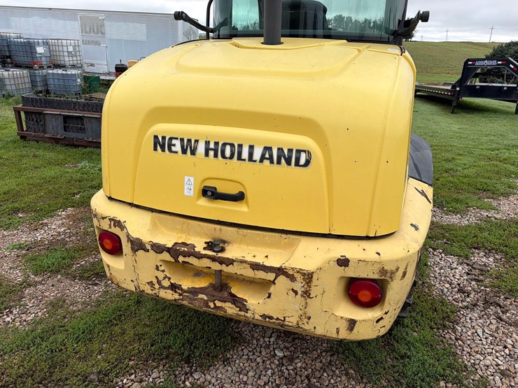 new-holland-w80c-image-16