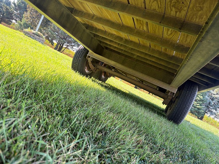 2010-pj-flatbed-image-22