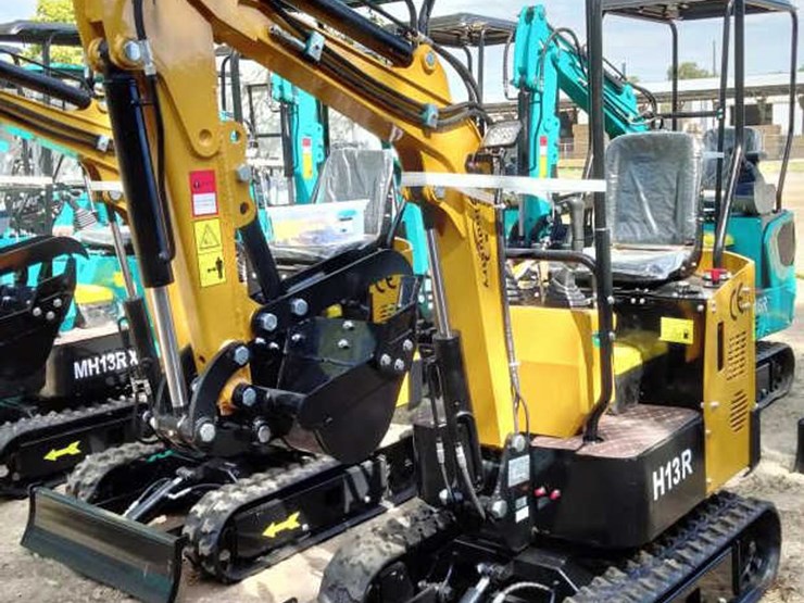 #22-•-cfg-mini-excavator---h13r-image-1