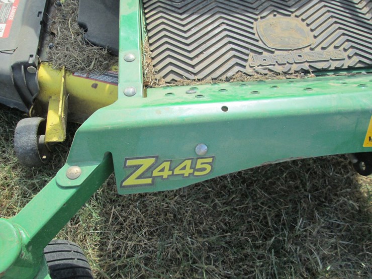 john-deere-z445-image-13