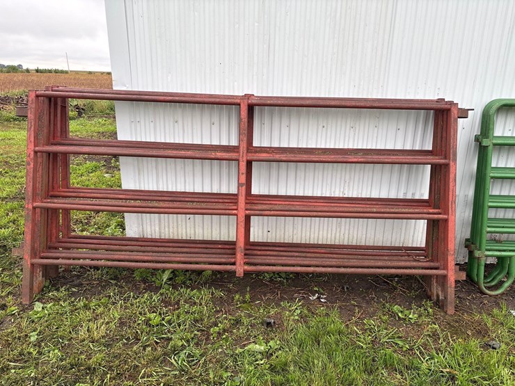 6--red-10ft-gates-image-5
