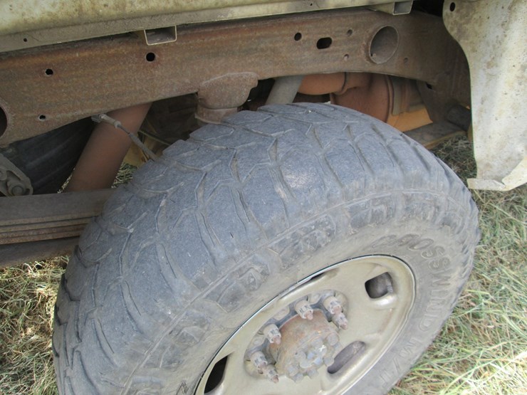 2011-chevrolet-2500hd-image-14