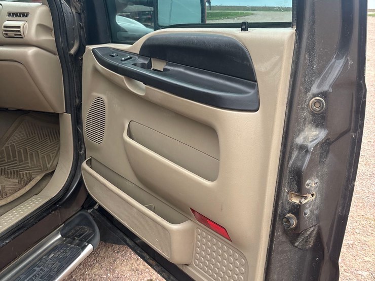 2005-ford-f250-xlt-image-49